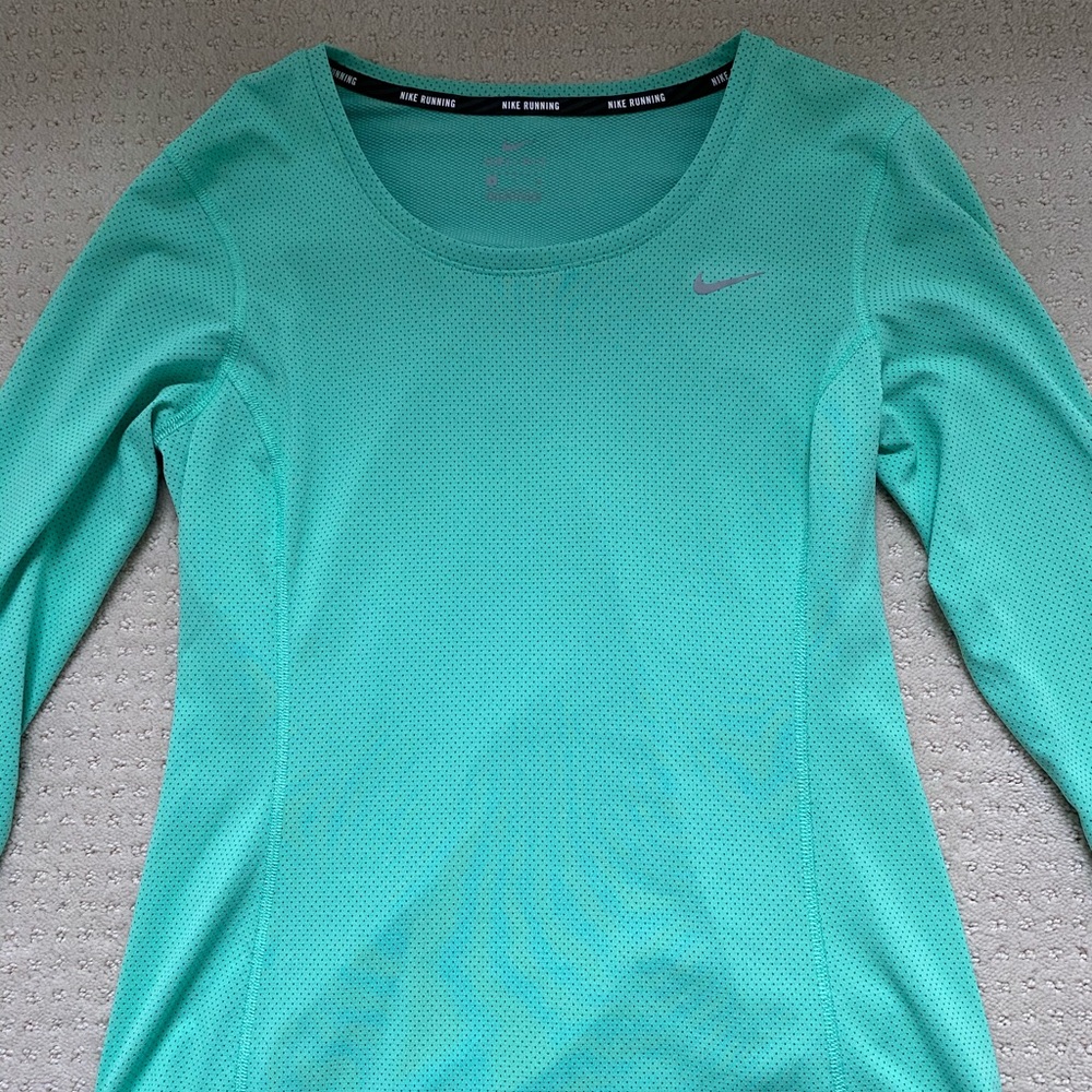 Nike long sleeve running top